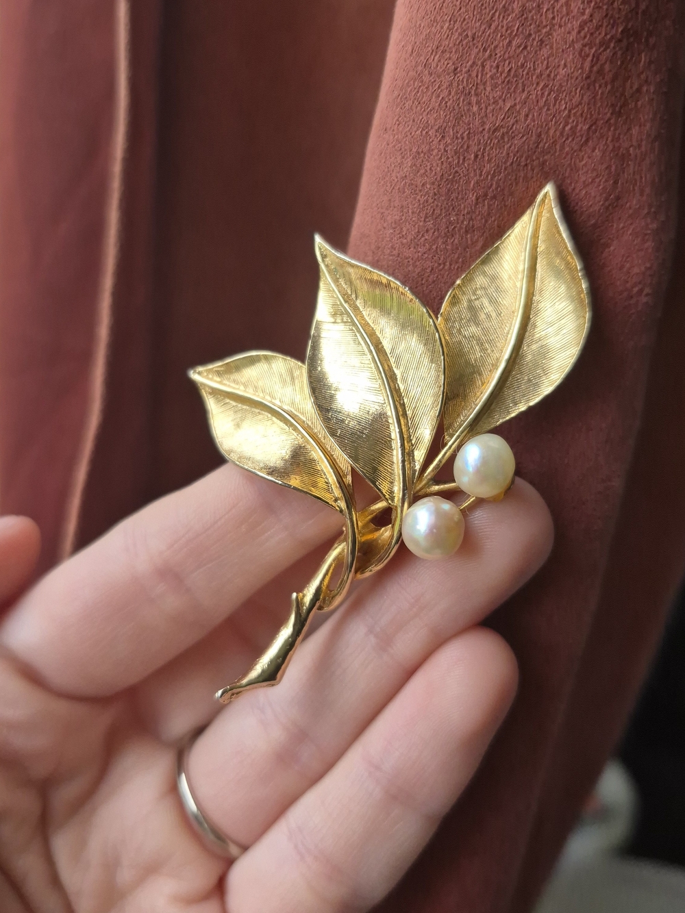 Coro Gold Leaf Pearl Brooch - Women Jewelry